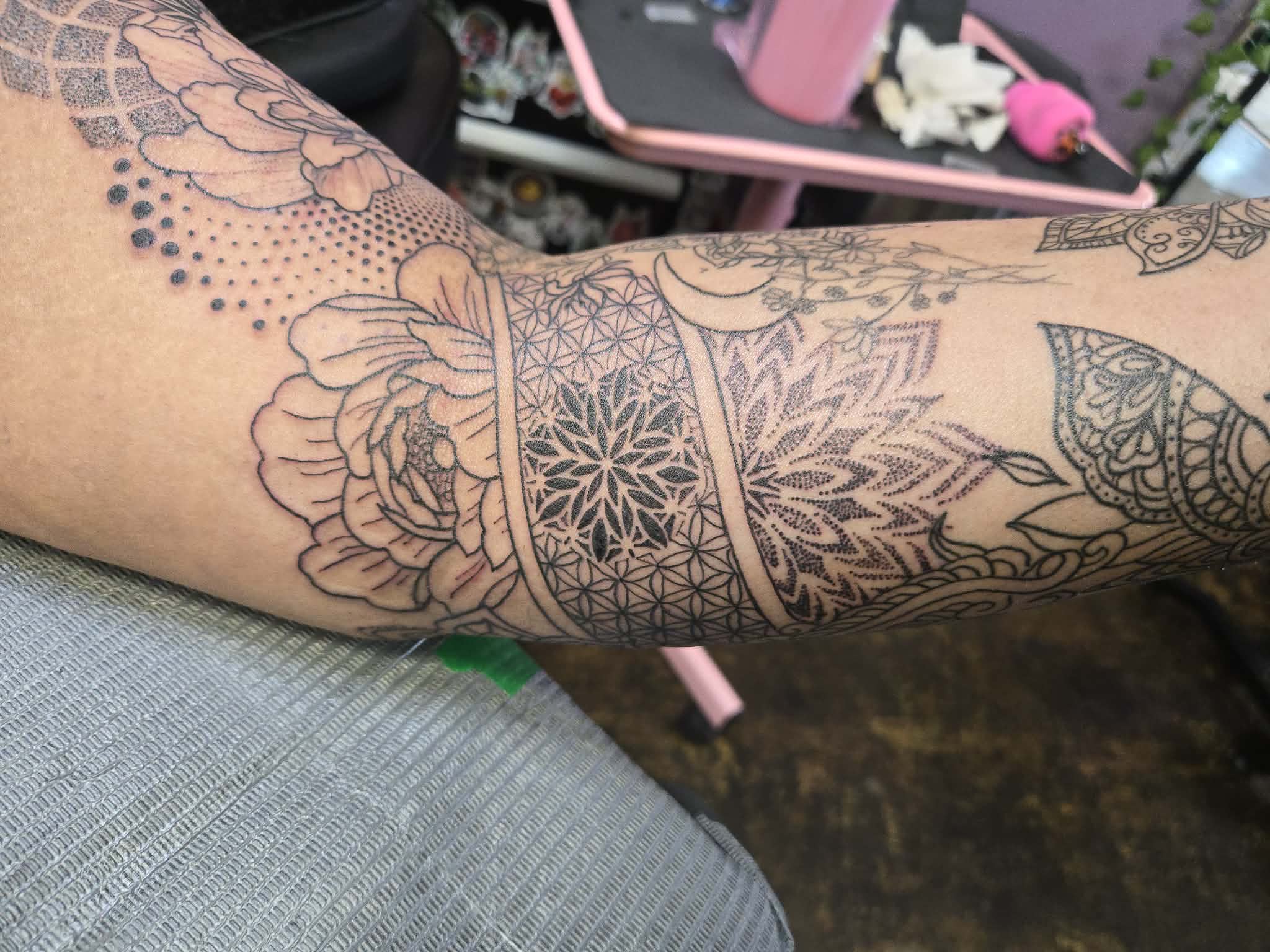 Half sleeve flowers